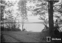 Kaljalan jГ¤rven rantatietГ¤, Kannaksella. Lokakuu 1941.jpg
