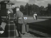 перрон напротив главного фасада и башня централизации 1939 г. кадр из худ. фильма.jpg